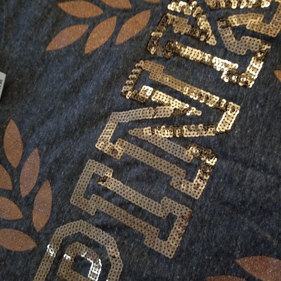 VS Pink Long Sleeve Campus Tee - Picture 5 of 6